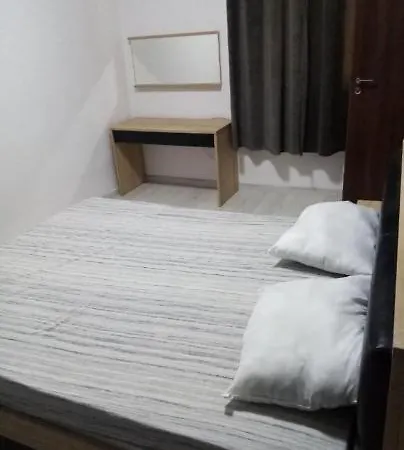 Apartament 2 Camere, Super Dragut Si Spatios,zona Linistita,100 Metri Calea Victoriei, 200 M Old Town *
